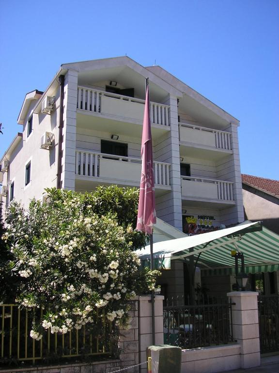 Boutique Hotel Villa Royal Тиват Екстериор снимка